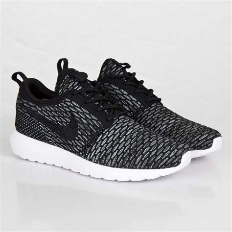 nike roshe flyknit damen weiß|Nike Flyknit Roshe run sale.